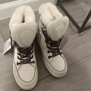 New with tags Pajar snow boots